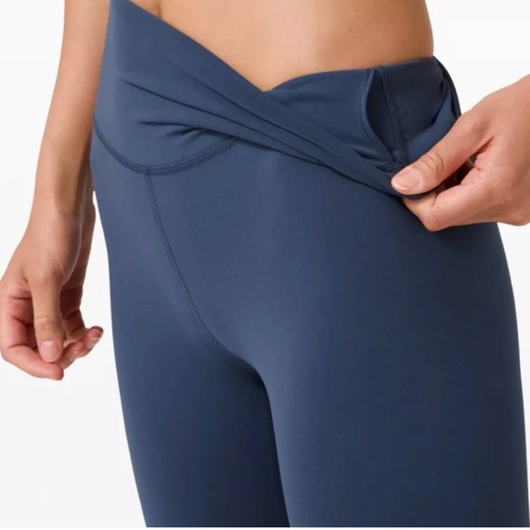lululemon athletica Pants - Lululemon InStill High-Rise Tight 25" leggings Grey Size 8